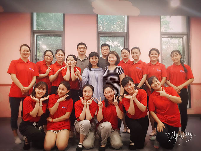 嬰智貝佳第28屆師資培訓結(jié)業(yè)報道：“做一個幸福的老師”