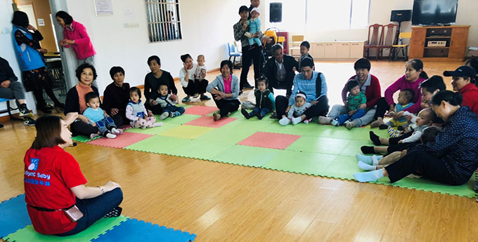 嬰智貝佳公益早教進(jìn)行時，成為江川社區(qū)公益早教合伙人。